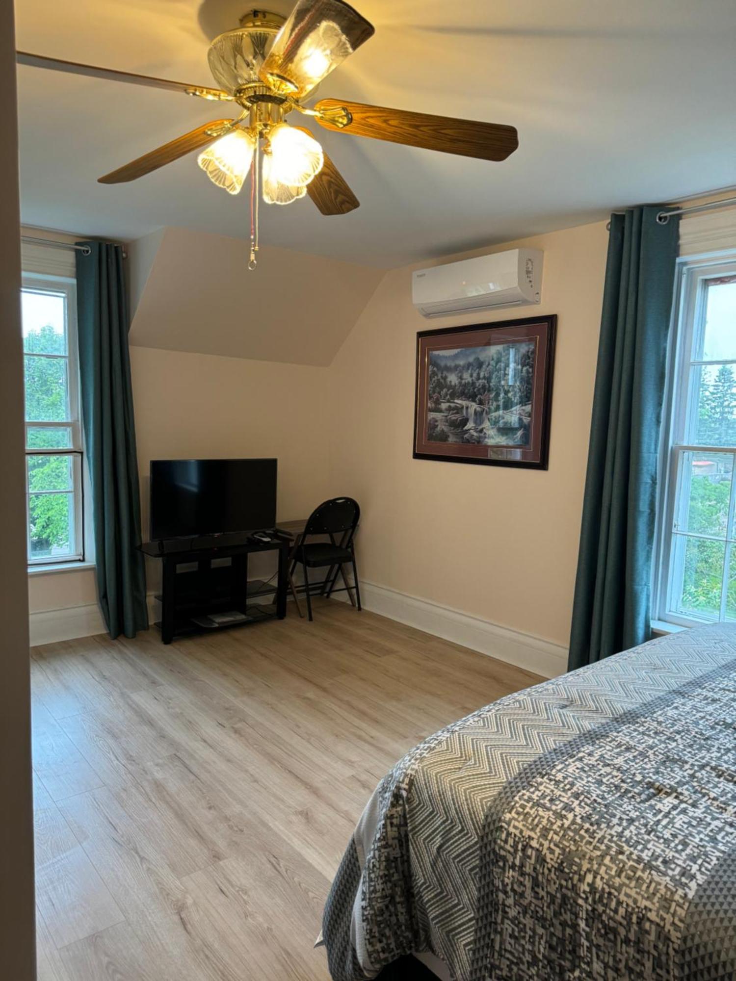 Sunflower Guest Suites Summerside Esterno foto