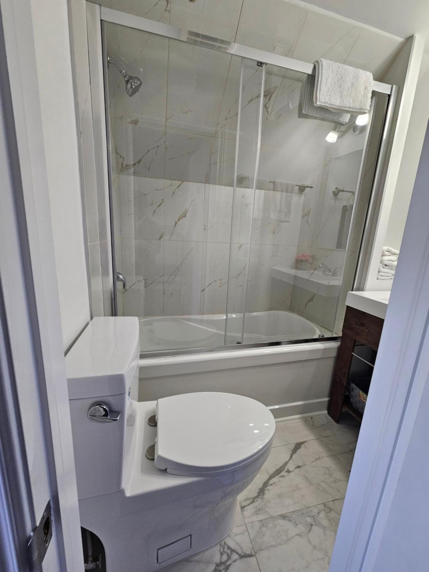 Sunflower Guest Suites Summerside Esterno foto